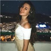 Estudiante de inglés en la escuela de idiomas se ofrece para enseñar inglés a niños de colegios y adolescentes hasta 2 de ESO